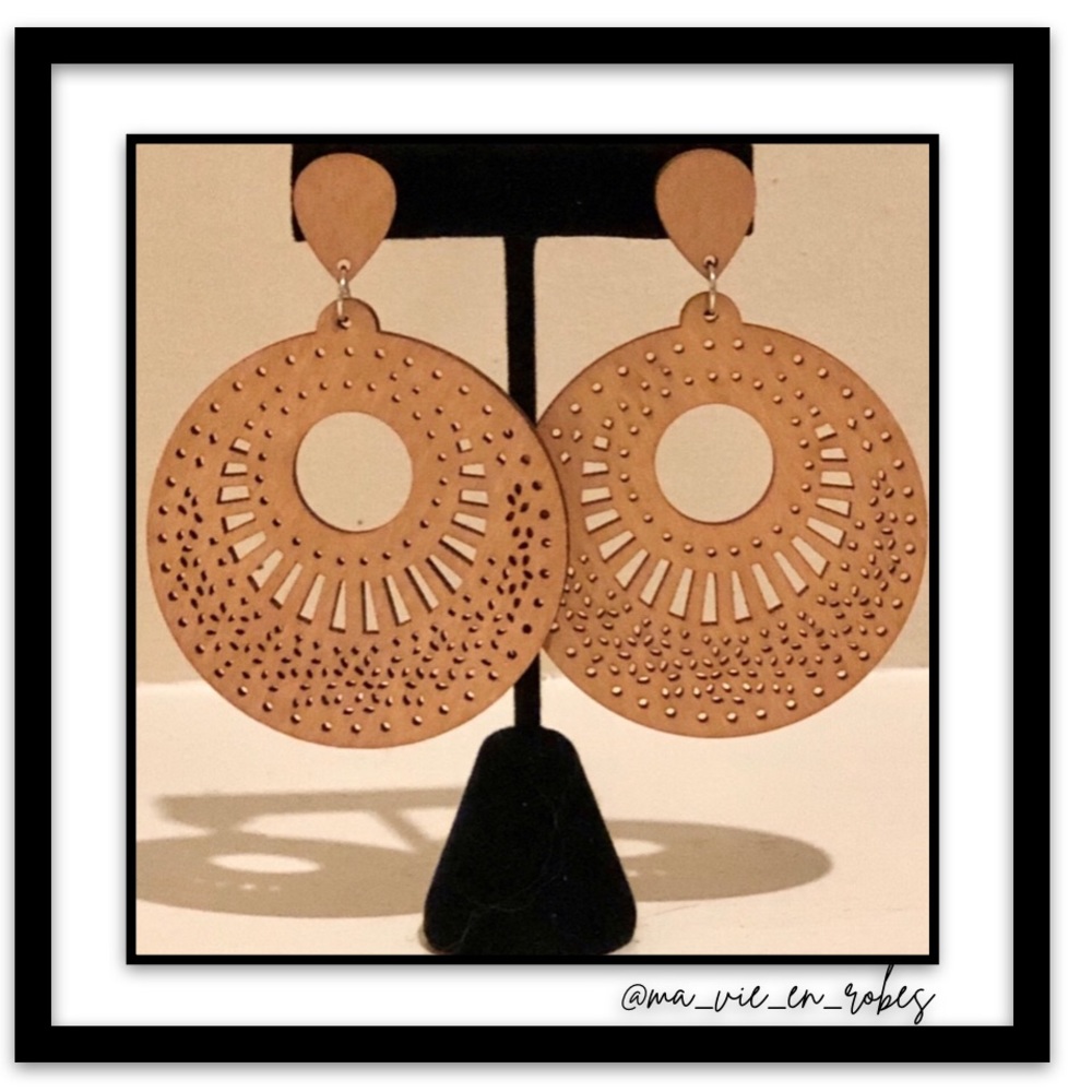 Fun & Light Die-Cut Wood Earrings